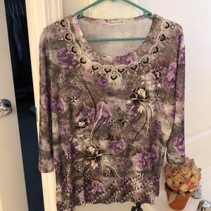 Pretty 3/4 sleeve top